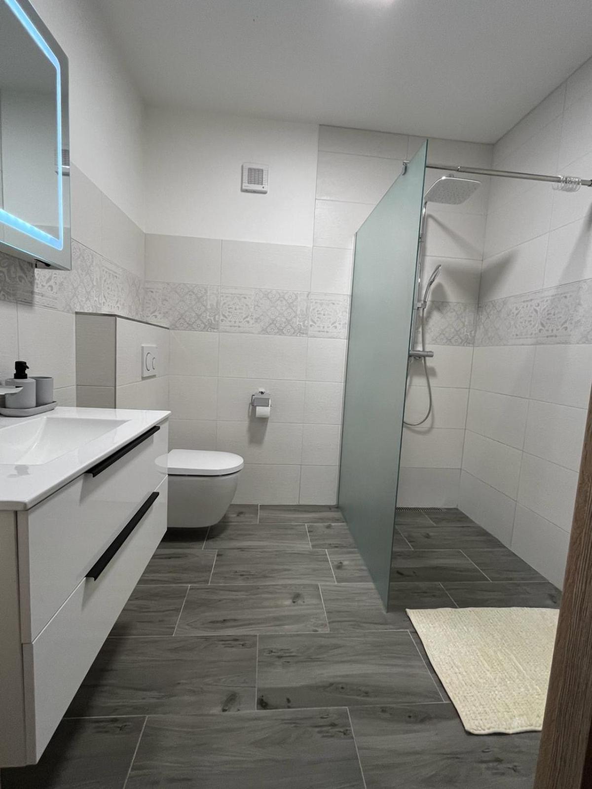 Apartman Kuga ميكولوف المظهر الخارجي الصورة